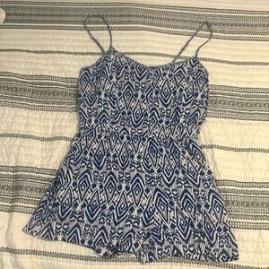 American Eagle women’s medium romper with pockets
